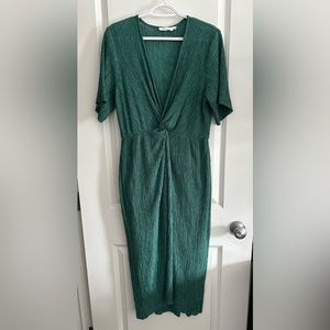 Long V-neck dress